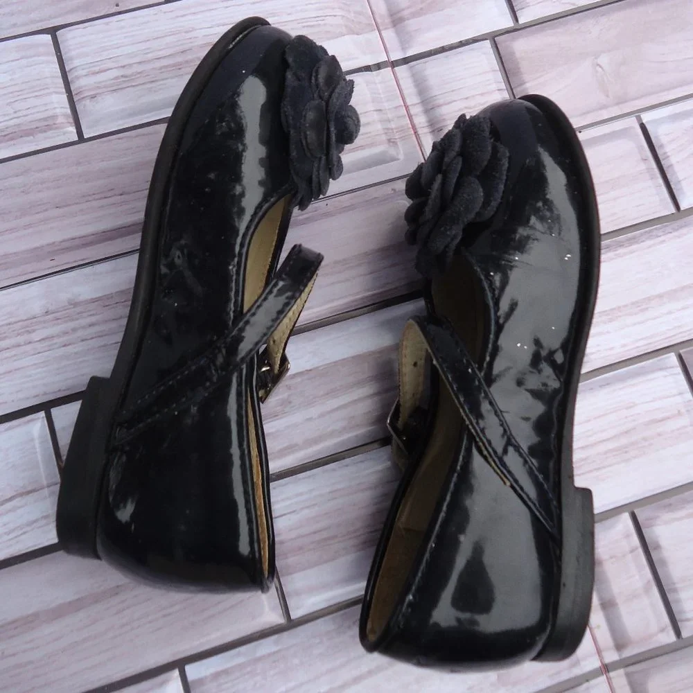 SIZE 24. Armani baby Mary Janes navy patent leather shoes.
